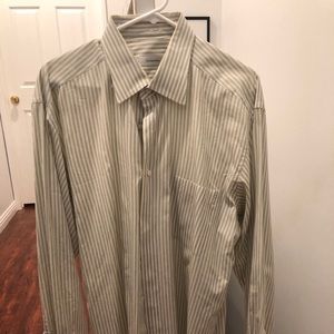 Men’s Ermenegildo Zegna dress shirt. 44 17 1/2